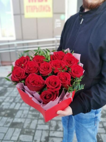 Цените жизнь, как самое святое,
в простом старайтесь видеть Красоту.

Доброе утро - ЧЕТВЕРГ..