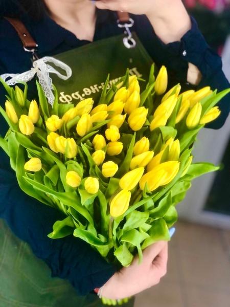 Вчера с очередной поставки пришли тюльпаны, на этот раз голландские , для заказа звоните. 
Большой выбор..
