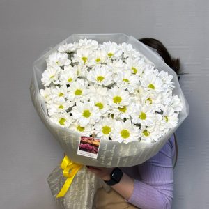 Букет из 9 белых хризантем