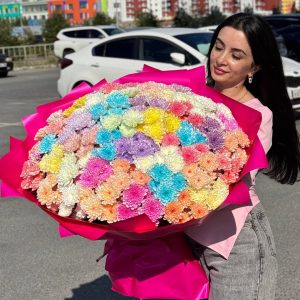 Букет из 51 хризантемы в упаковке